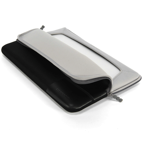 Tucano Quadro Second Skin for MacBook Pro 15.4" - Black